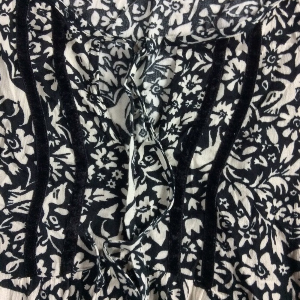 CUTE OLD NAVY DRESS - Picture 2 of 15